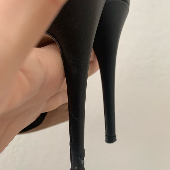 ✨AUTHENTIC Valentino Garavani Rockstud pumps✨ - Picture 4 of 7